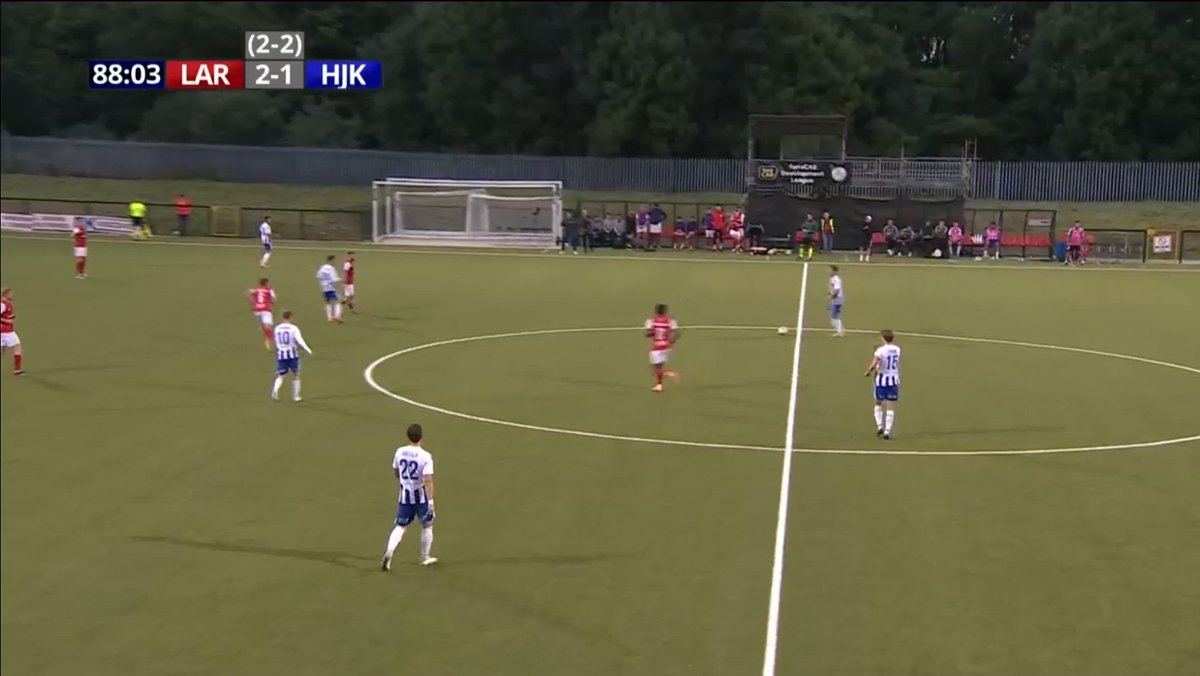 tom__kohlmann's tweet photo. Zápas Larne - HJK Helsinky v předkole LM .... čekám, že někteří budou zuřit v souvislosti s Bohemkou a stadiónem 🙂 https://t.co/Bahc4N9MWa
