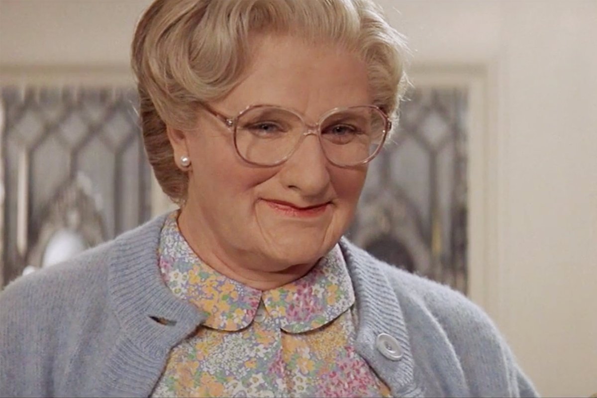 birdee333's tweet photo. @BacheloretteABC 
Is it just me or does Brayden give off a Mrs. Doubtfire vibe ? https://t.co/OXKNbnhWWT