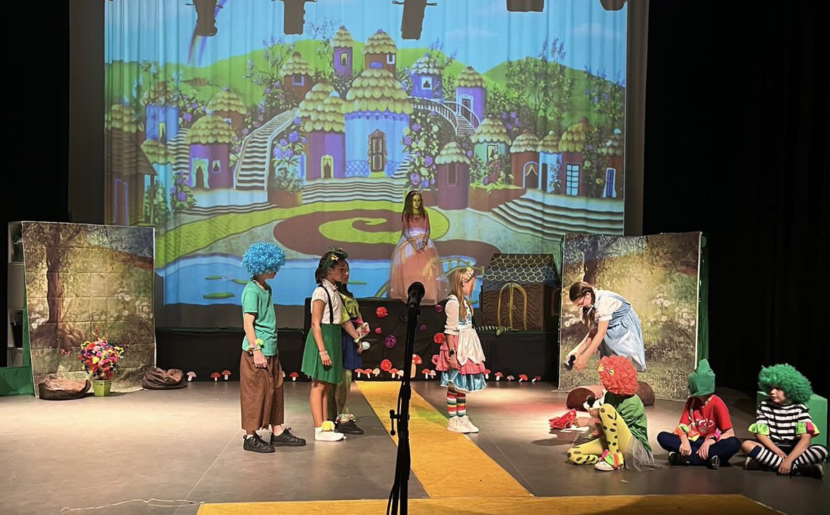 YCB_Primary's tweet photo. An outstanding performance of the Wizard of Oz, written by our talented year 6 pupils as part of their inquiry! Every child was outstanding and a credit to YCB and you as parents. Again, thanks for all your support, this wouldn’t be possible without our wonderful families! https://t.co/SNkOt4qpJM