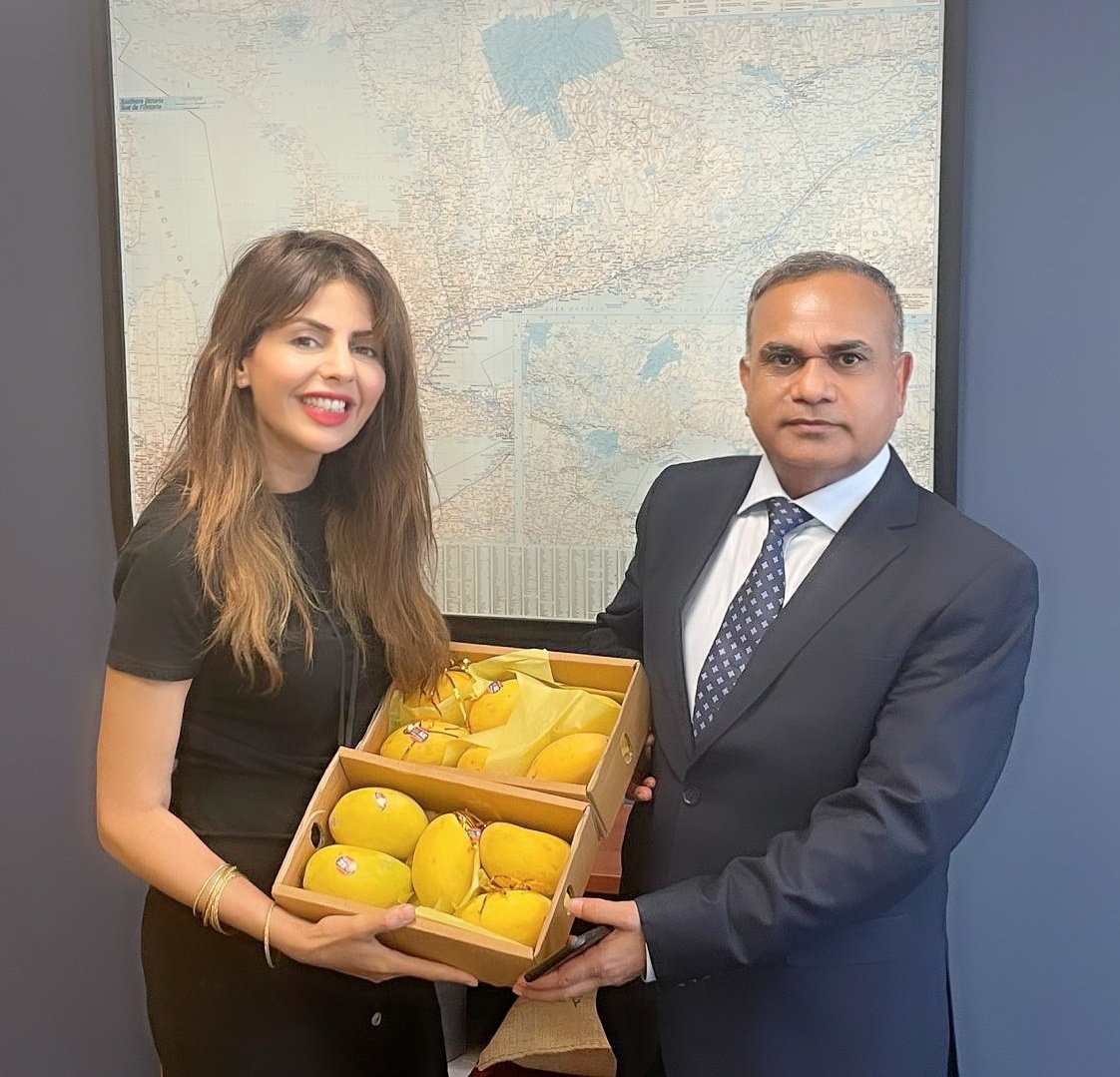 Fouzia Younis CG 🇬🇧🇨🇦 on Twitter "Mango Diplomacy Zindabad! Shukiya 🇵🇰