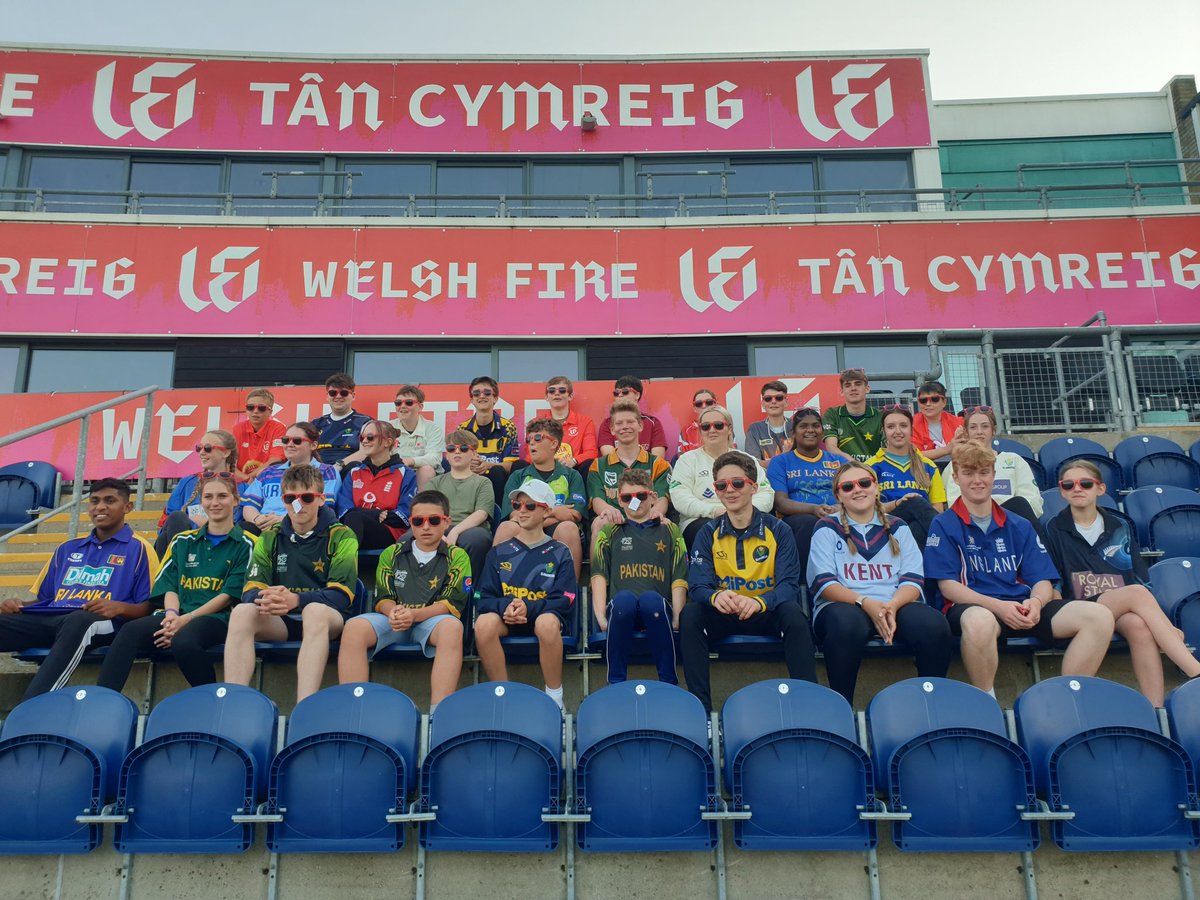 372 (Barry) Squadron tweet media