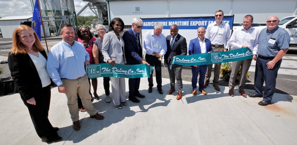 Mayor Cavalier Johnson (@mayormke) on Twitter photo Yesterday, I was able to celebrate the grand opening of <a href="/PortMilwaukee/">Port Milwaukee</a> and <a href="/delongcompany/">The DeLong Co., Inc.</a>'s $40-million Agricultural Maritime Export Facility on Jones Island. This development represents the largest one-time investment in Port Milwaukee since the 1950s. Yesterday, I was able to celebrate the grand opening of <a href="/PortMilwaukee/">Port Milwaukee</a> and <a href="/delongcompany/">The DeLong Co., Inc.</a>'s $40-million Agricultural Maritime Export Facility on Jones Island. This development represents the largest one-time investment in Port Milwaukee since the 1950s.