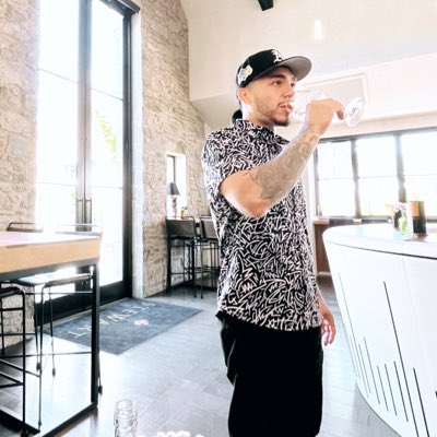 AlGramz's tweet photo. #NewProfilePic https://t.co/QFPbwSHiH4