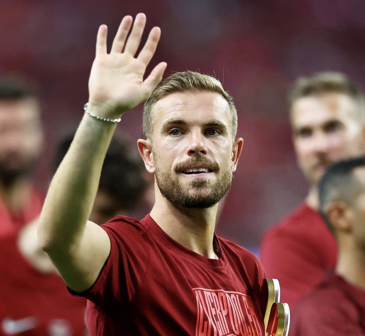 Klopp on Jordan Henderson-Al Ettifaq deal: “There will be a moment where we probably have to talk about it, but it’s not now”. 🔴🇸🇦 #LFC

Liverpool and Al Ettifaq agreed on £12m plus add ons fee — now all parties are just waiting for documents to be checked. Here we go ✔️