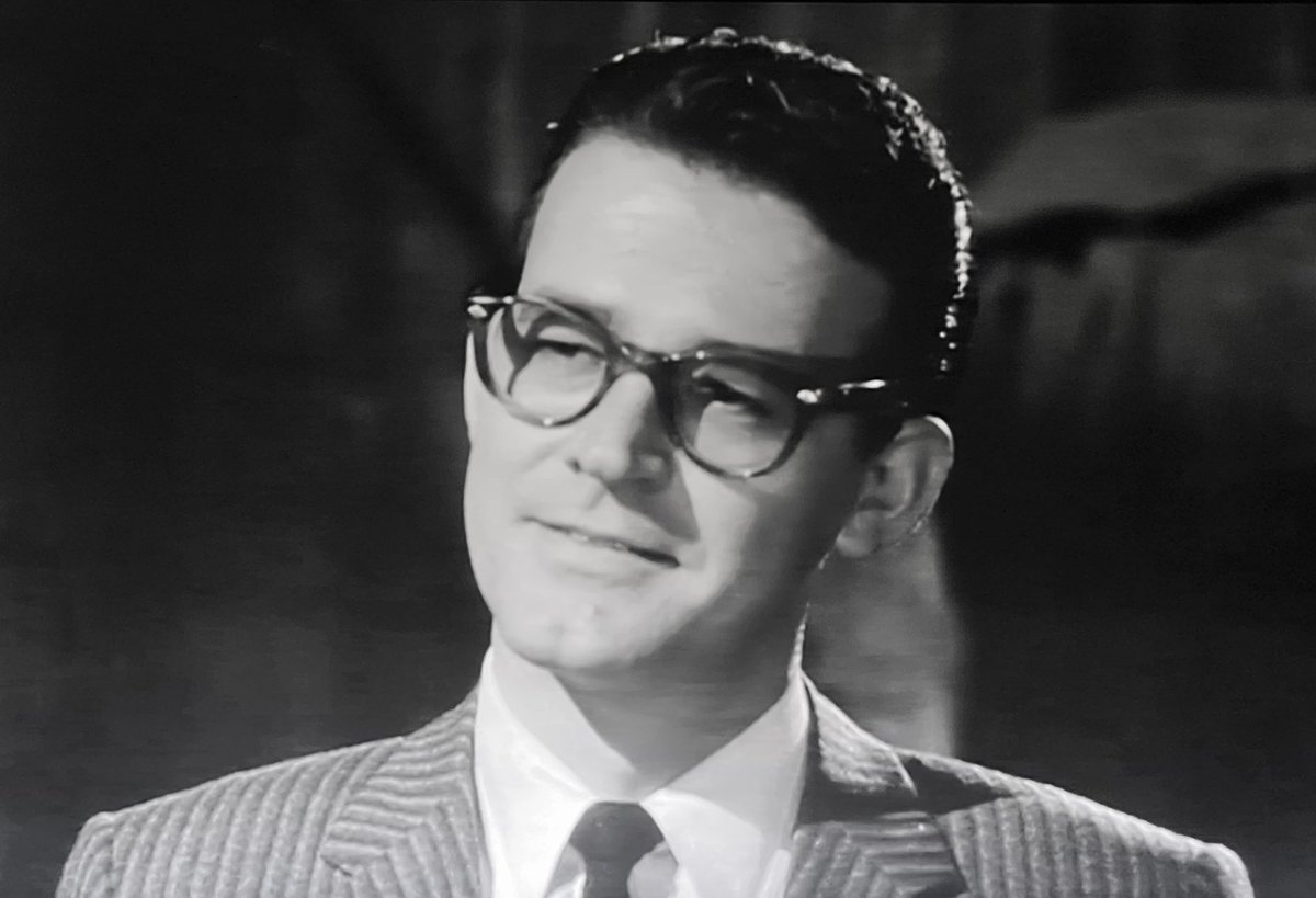 holyspacemonkey's tweet photo. Seeing Murray Hamilton (like right now in #TooMuchTooSoon) always makes me wish I could have seen him play Ensign Pulver in the highly acclaimed 1948-9 Chicago production of #MisterRoberts, with Richard Carlson in the title role! #TimeTravelGoals #TCMParty https://t.co/ivlLWUWBwU