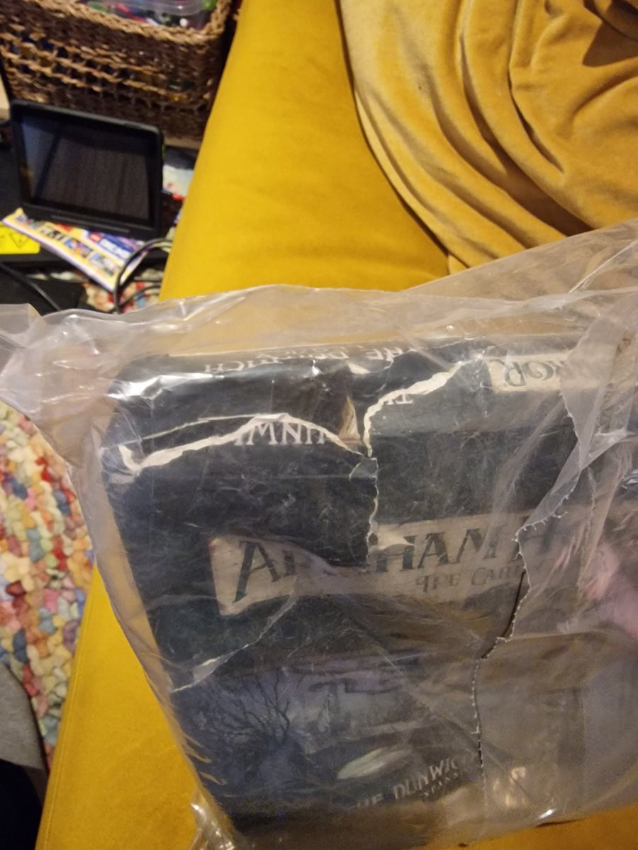 RikAttrill's tweet photo. @AmazonHelp are you ever going to improve your accuracy on warehouse item condition classification? Here's a simple test to get you started... does this item look "like new" to you? https://t.co/u1LeNOb9Jf