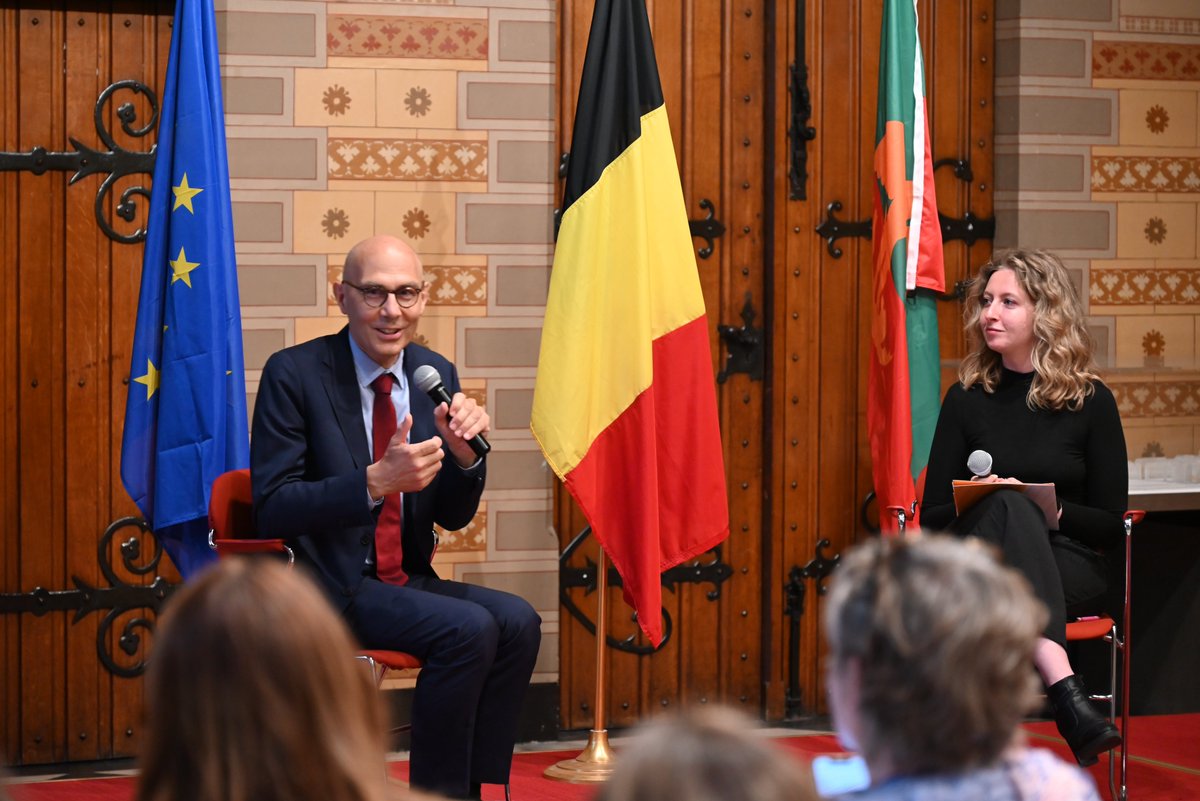 UNHumanRightsEU's tweet photo. . @UNHumanRights Chief answered questions tonight from numerous young people and #HRDs in #Brussels City Hall on issues that really matter to them and all of us.   

Stay tuned for the video!     

#Humanrights75 https://t.co/axmsD2lPwX