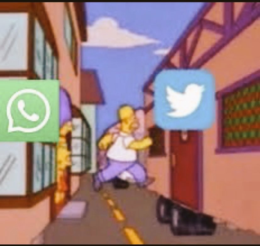 olwethuT3's tweet photo. #WhatsApp is down , not your WiFi https://t.co/EWRAR3C3Gv
