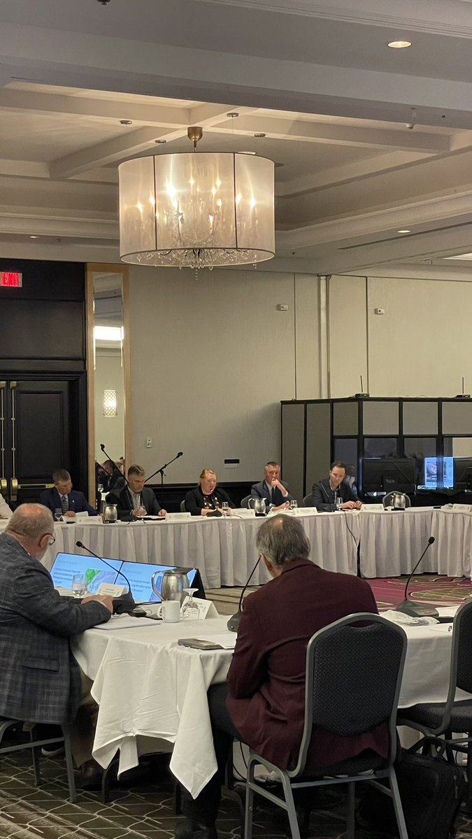 ellekay47's tweet photo. Proud of CFC young farmer and Nova Scotia #chicken farmer  @AmyVanderheide for her passionate speech to Canada’s #ag Ministers. Sustainability in the Canadian chicken sector starts with young farmers and supply management. #IHeartChickenFarmers https://t.co/8msz4Ob4jT