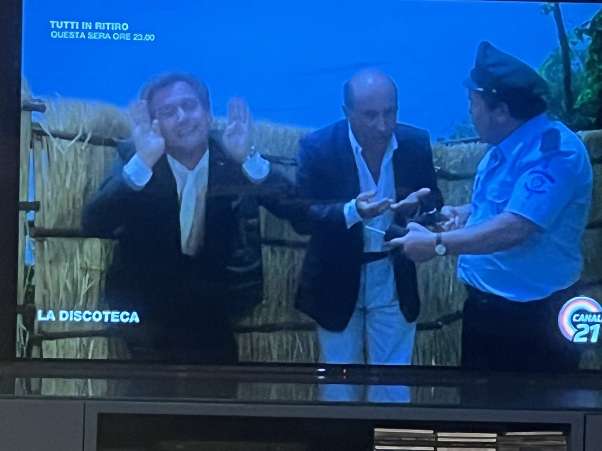 gimmocuomo's tweet photo. Tre miti nel mito: #ChristianDeSica #Bombolo e #Cannavale ne La Discoteca con #NinoD’Angelo Grazie @Canale21 la grande tv di #Napoli https://t.co/F95bBHSnJ2