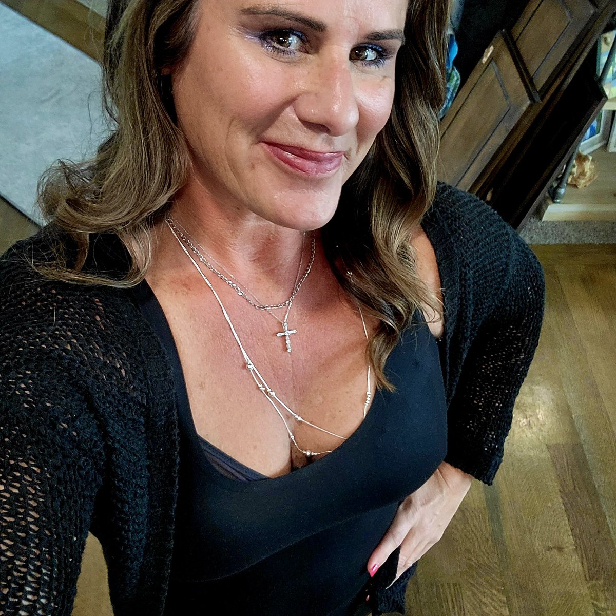 Jodi Shely tweet media