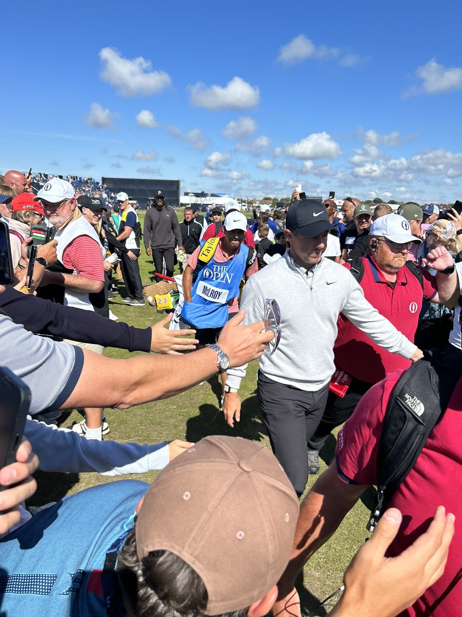 RichardJHoare's tweet photo. @topfamilylawyer @TheOpen @RLGCHoylake We appear to be following each other to major sporting events Nigel! Great day today. Looking forward to the tournament starting in earnest tomorrow https://t.co/JIjl1fG0oo