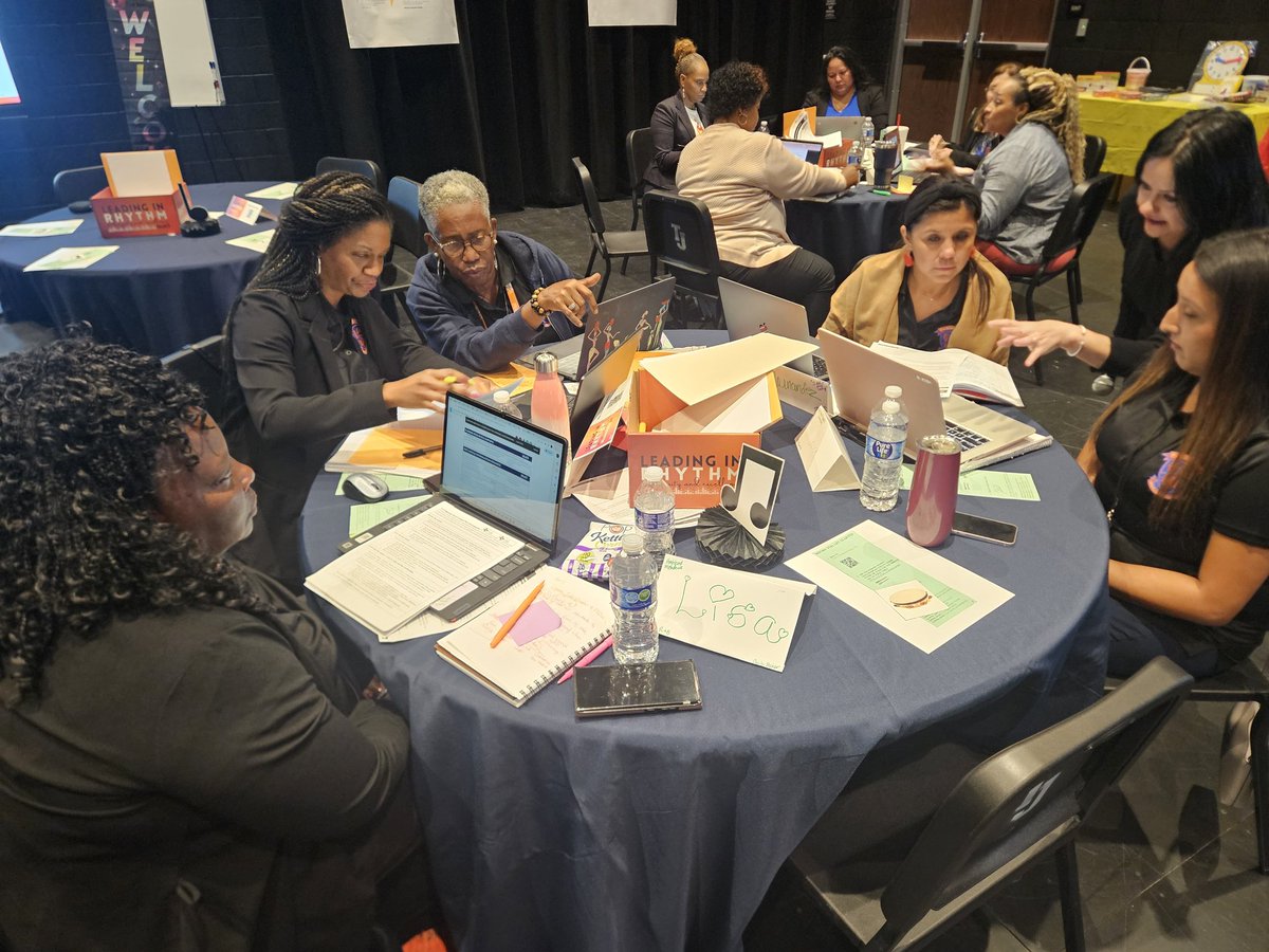 Migue_Campuzano's tweet photo. Our Conrad Vertical Teams discussing how PLCs will look like and what supports will our teachers need. We are leading in rhythm with equity and excellence! πΆ π΅
@SBarrios_DISD @ConradSchools
#ConradStrong https://t.co/y5rAxZyP58