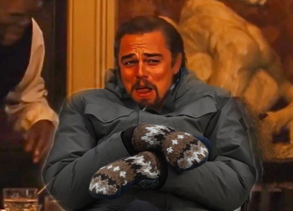 Some people don’t even know WhatsApp is down, nobody dey text them😂💔