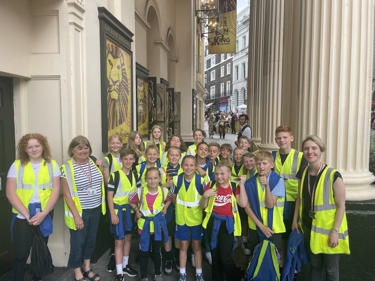 A wonderful day with our Year 6s for their end of primary treat! London on the tube, lunch at Covent Garden and then theatre trip to see The Lion King @lyceumtheatre A brilliant show- lots of fun had by all and a well deserved celebration of our children 🦁