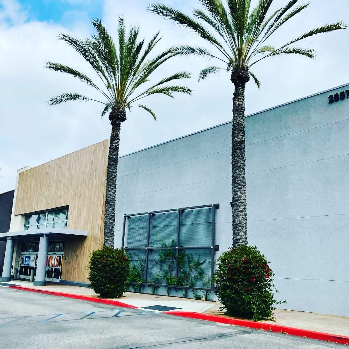 We can’t wait to welcome you back mid September at 2857 Park Ave. The District Tustin Legacy 92782! #bntustin #tustin #barnesandnoble #orangecounty
