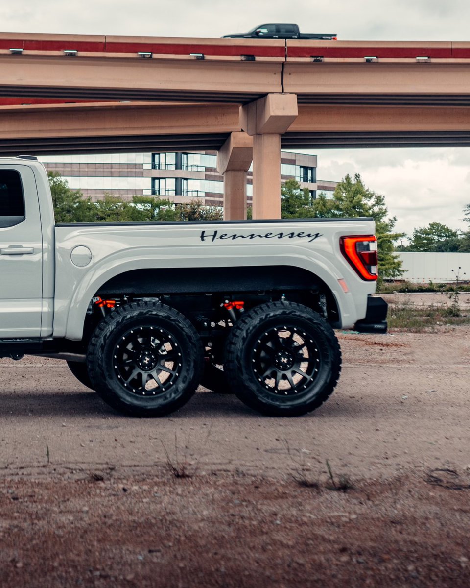 Size Matters.

#Ford #Raptor #Trucks #RaptorR #6X6 #OffRoad #ForSale #NewTruck