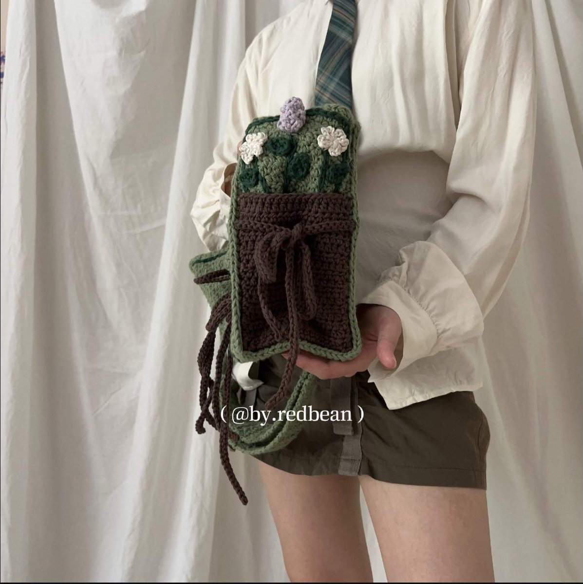byredbean's tweet photo. garden messenger bag pattern out now 💖💖 15% sale off all patterns for a week c: 

https://t.co/xF1VxnCLSF https://t.co/tmXlHSghy9