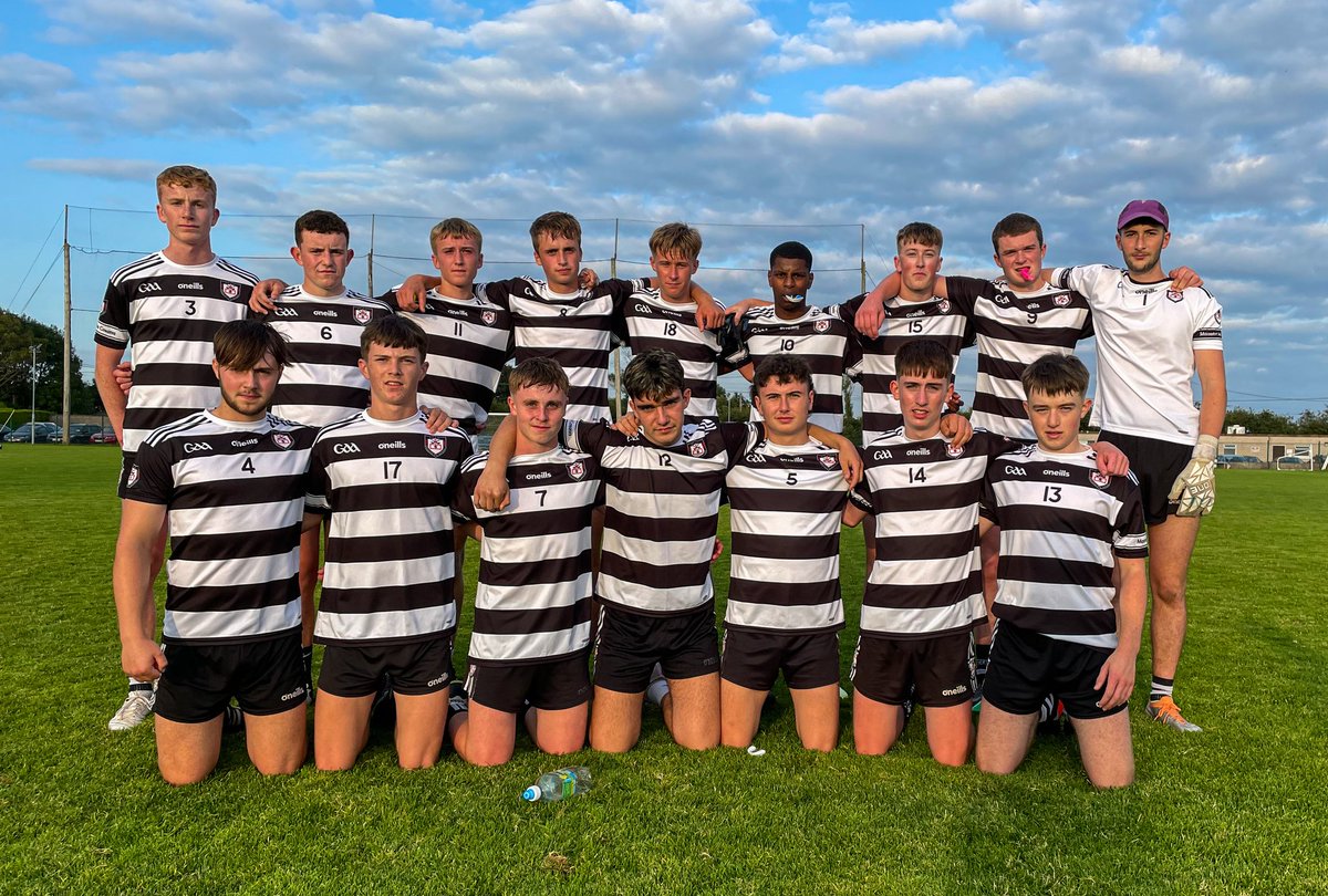 Minor Football Championship Midleton 2-11 Erin's Own 1-5 Midleton got their minor football championship campaign of to a winning start in Caherlag against Erin's Own this evening. Well done lads. ⚫️⚪️