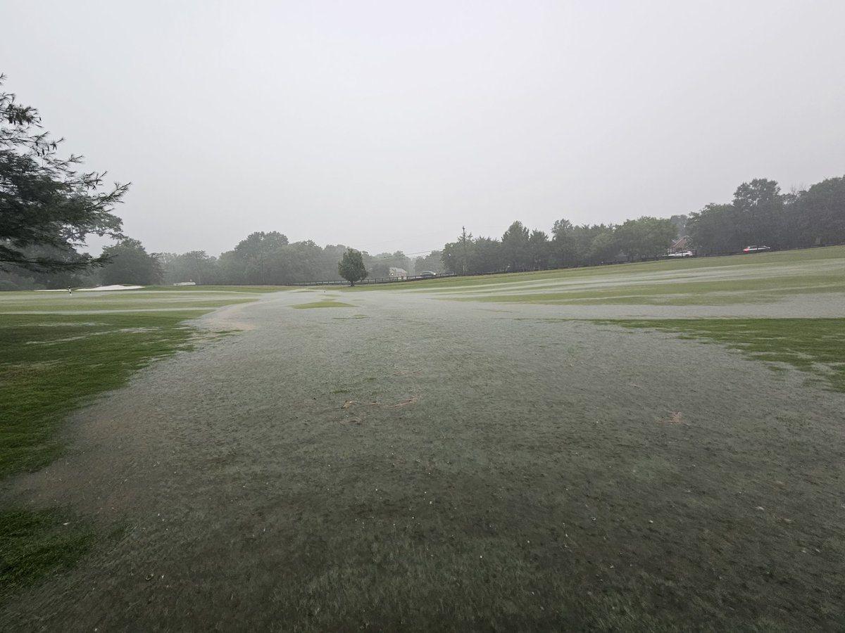 Goosethcc's tweet photo. 4.2 inches rain in less than 24 hours. Our @Billy_Bunker are a bunker game Changer !  Zero issues. https://t.co/ujjoRNvOvx