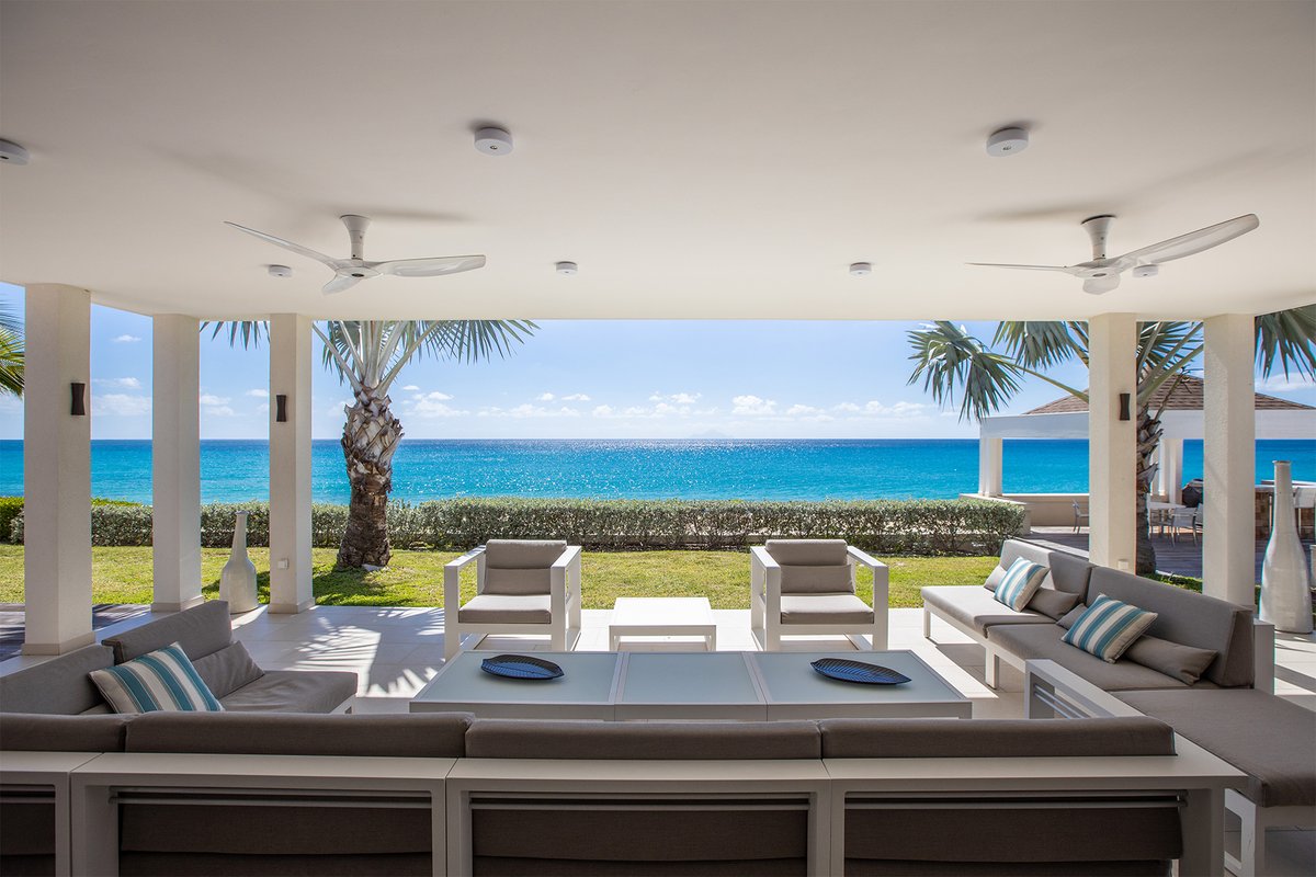 SXMSIR's tweet photo. Escape to the ultimate Caribbean paradise at Turtle Nest villa in Terres Basses, St. Martin! Boasting stunning panoramic views of Baie Longue beach and luxurious 4 bedrooms, this is the perfect place for a serene getaway! #StMartin #TurtleNest #Sxm https://t.co/7t5zi3Lb7f https://t.co/SK2M08KKYU