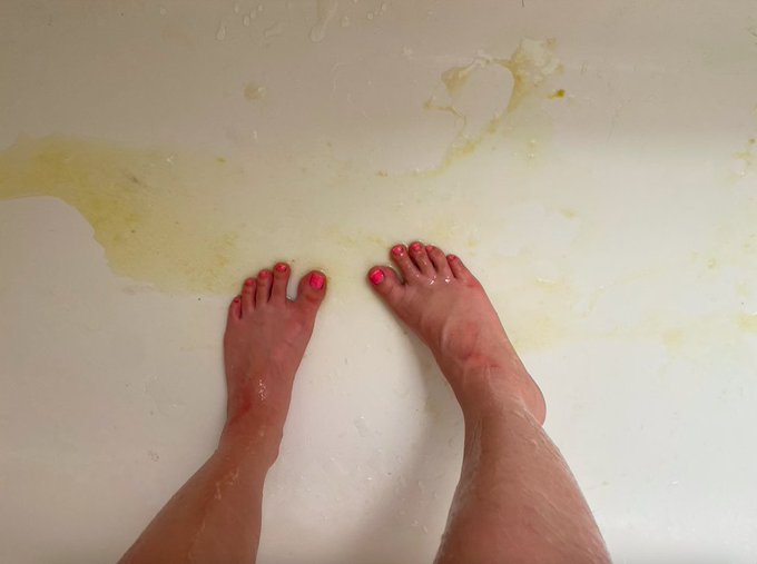 well that was a *gusher* of a custom and definitely a new favourite 🤪 nothing fuels creativity like a<a href="/tag/mvsales"class="tags"><span>#mvsales</span></a>