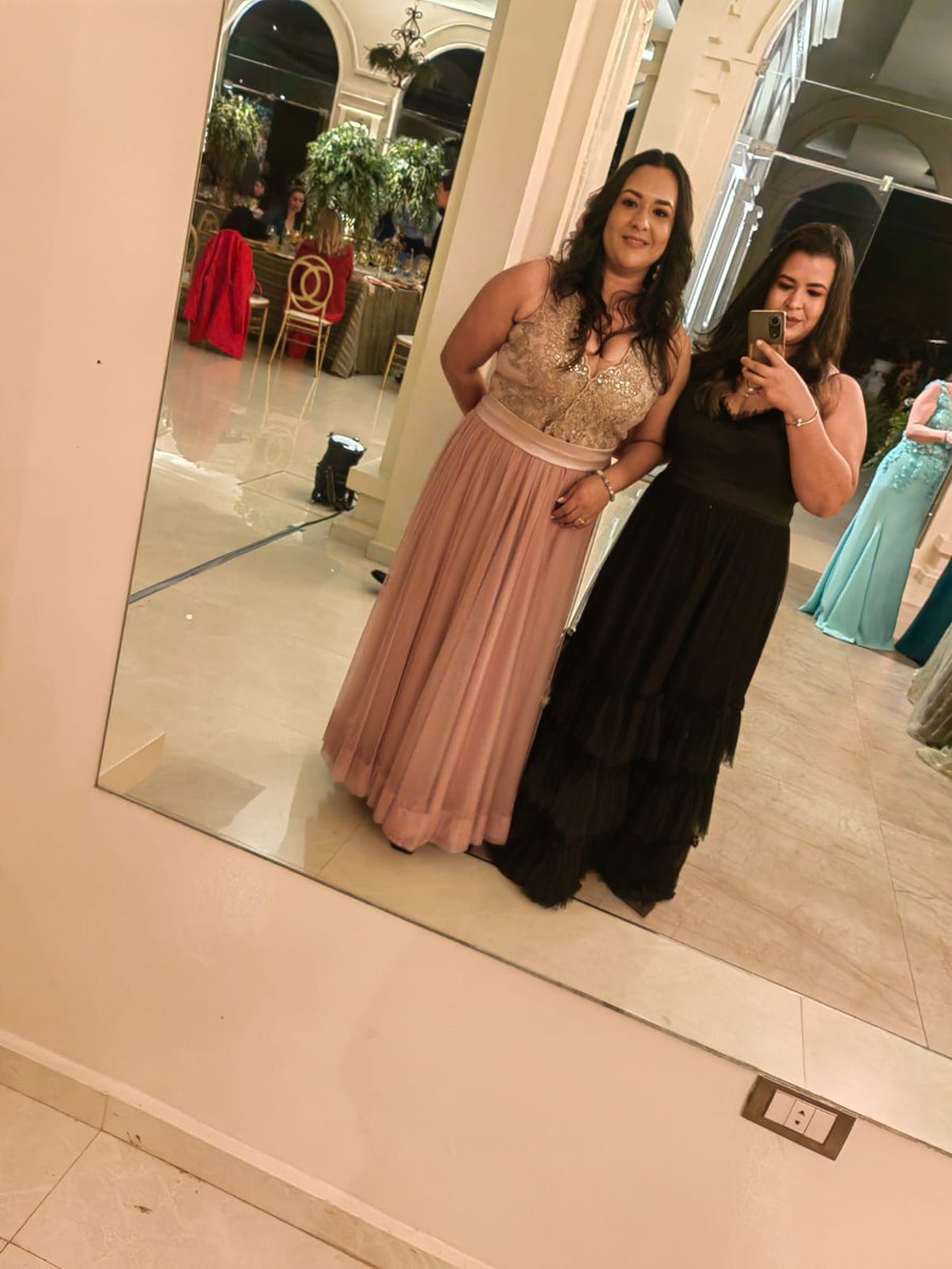 YiselFerreira02's tweet photo. Nos pusimos churros💗💖
Cena de Gala por los 5️⃣0️⃣ años de la Facultad de Enfermería de la @unicatolicapy https://t.co/dJWufQLqaN