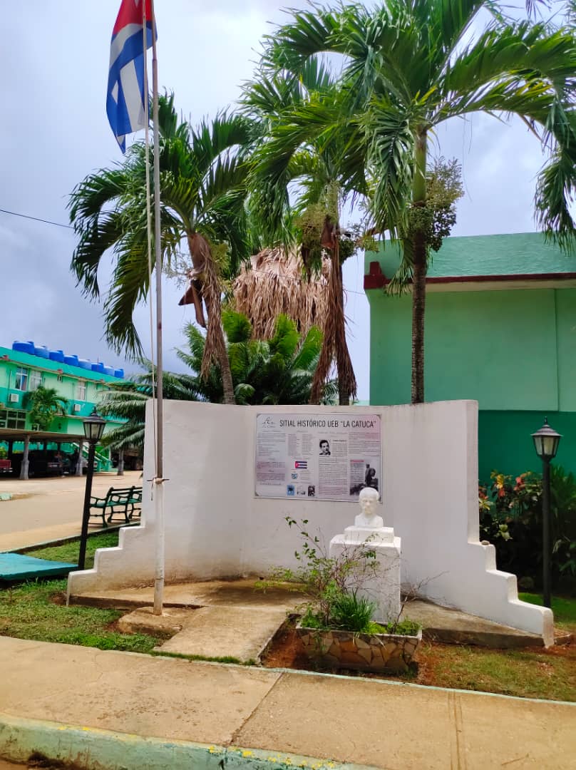 CatucaLa's tweet photo. Se reúne el Consejo de Dirección de la UEB Catuca  con los compañeros controladores del proceso de la Dignificación en su etapa XXII. #EasMinag, #CubaViveYTrabaja, https://t.co/EkvQvG01jx