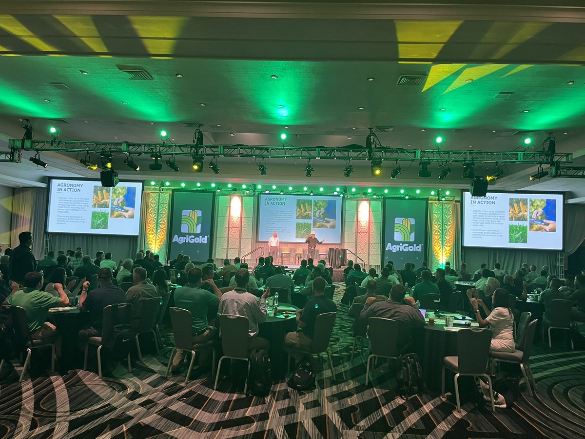 agold_steve's tweet photo. Great things happening at both @LGSeeds & @AgriGold this week. Excellent teams, outstanding products & amazing service. #AgriGold #LG #AgReliant https://t.co/FYZcSMsTk6