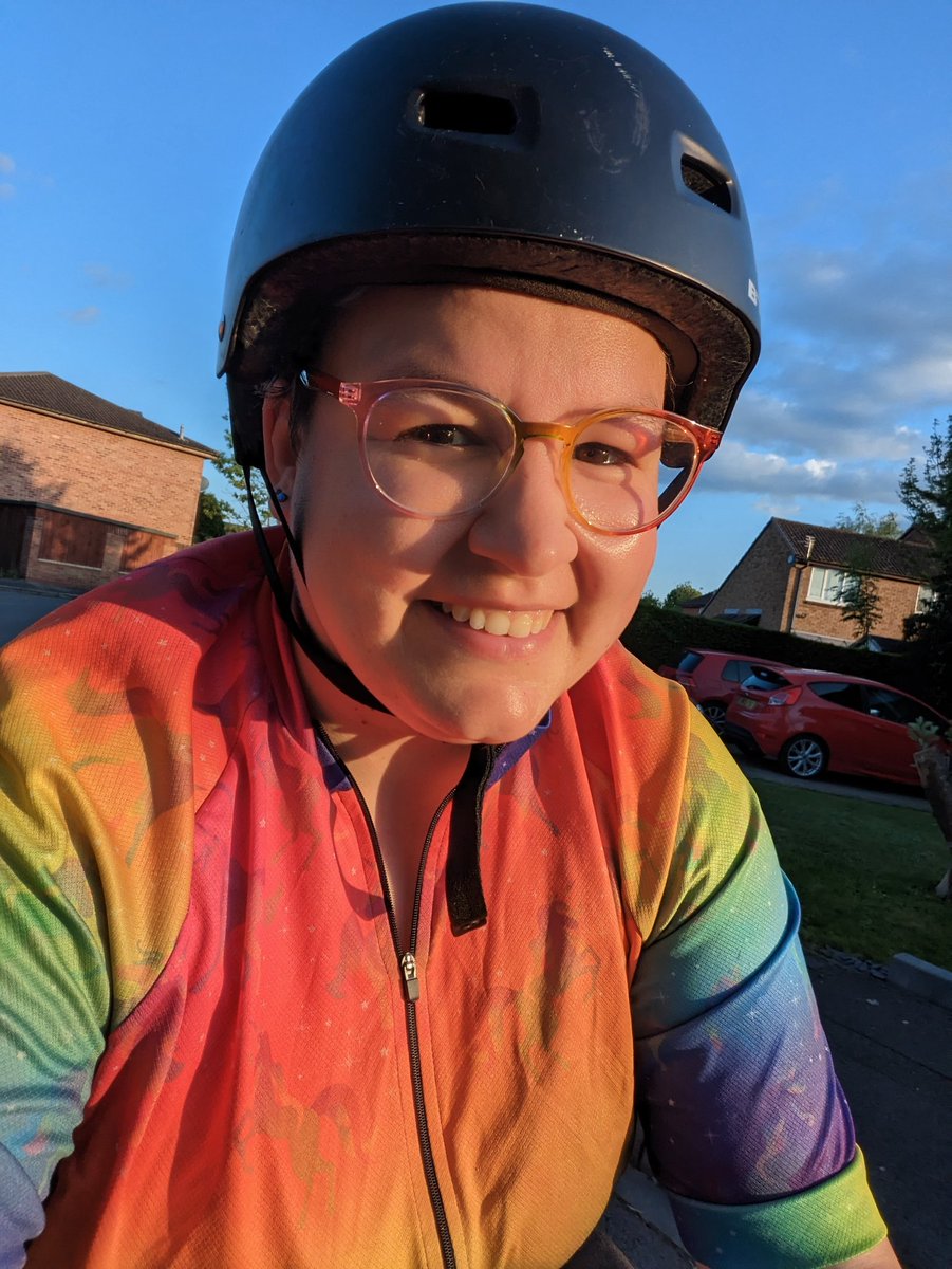 Kizzi (they/them) (@kizzi_k1) on Twitter photo I'm cycling from London to Brighton in September to raise money for <a href="/IntoUniversity/">IntoUniversity</a> in memory of my friend Laura. I've never done anything like this before - all donations will help motivate me and be supporting an incredible cause!
intouniversity.enthuse.com/pf/kizzil2b I'm cycling from London to Brighton in September to raise money for <a href="/IntoUniversity/">IntoUniversity</a> in memory of my friend Laura. I've never done anything like this before - all donations will help motivate me and be supporting an incredible cause!
intouniversity.enthuse.com/pf/kizzil2b