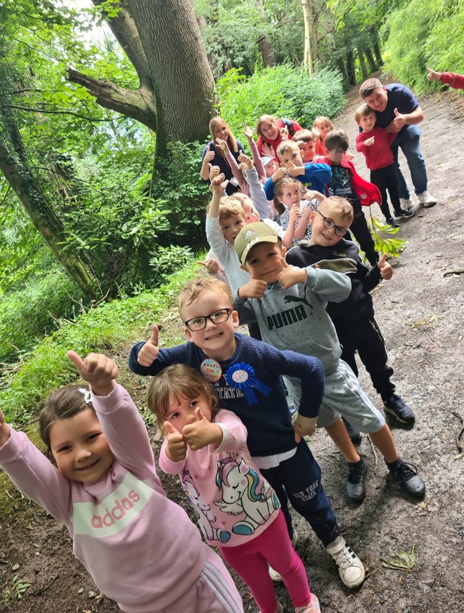 AbbeyPrim's tweet photo. What a fabulous day we had at the Gnoll. The sun came out for us and we really enjoyed minibeast hunting and exploring the park. @GnollPark #LoveWhereYouLive #ReceptionSP https://t.co/nNzgX8kvj4