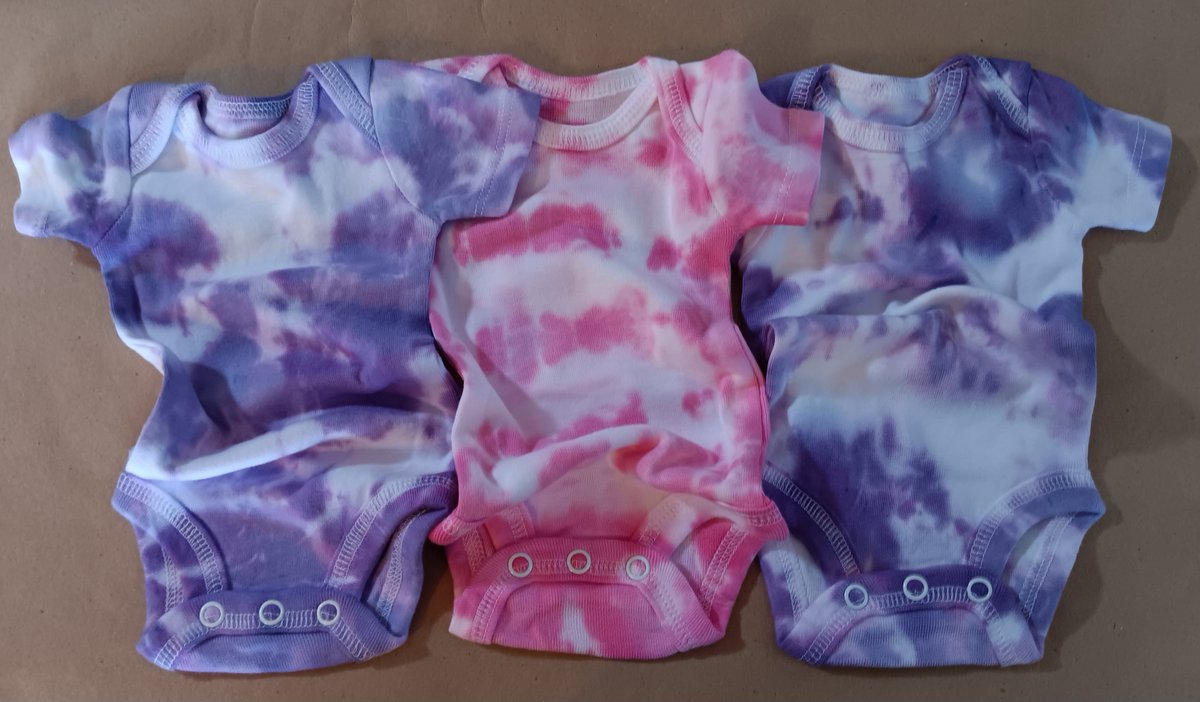 Tie Dye Onesies for Preemies & Newborns! Shop creecottons.etsy.com #tiedye #tiedyeonesies #bohobaby #hippiebaby #tiedyelove #uniqubabygift