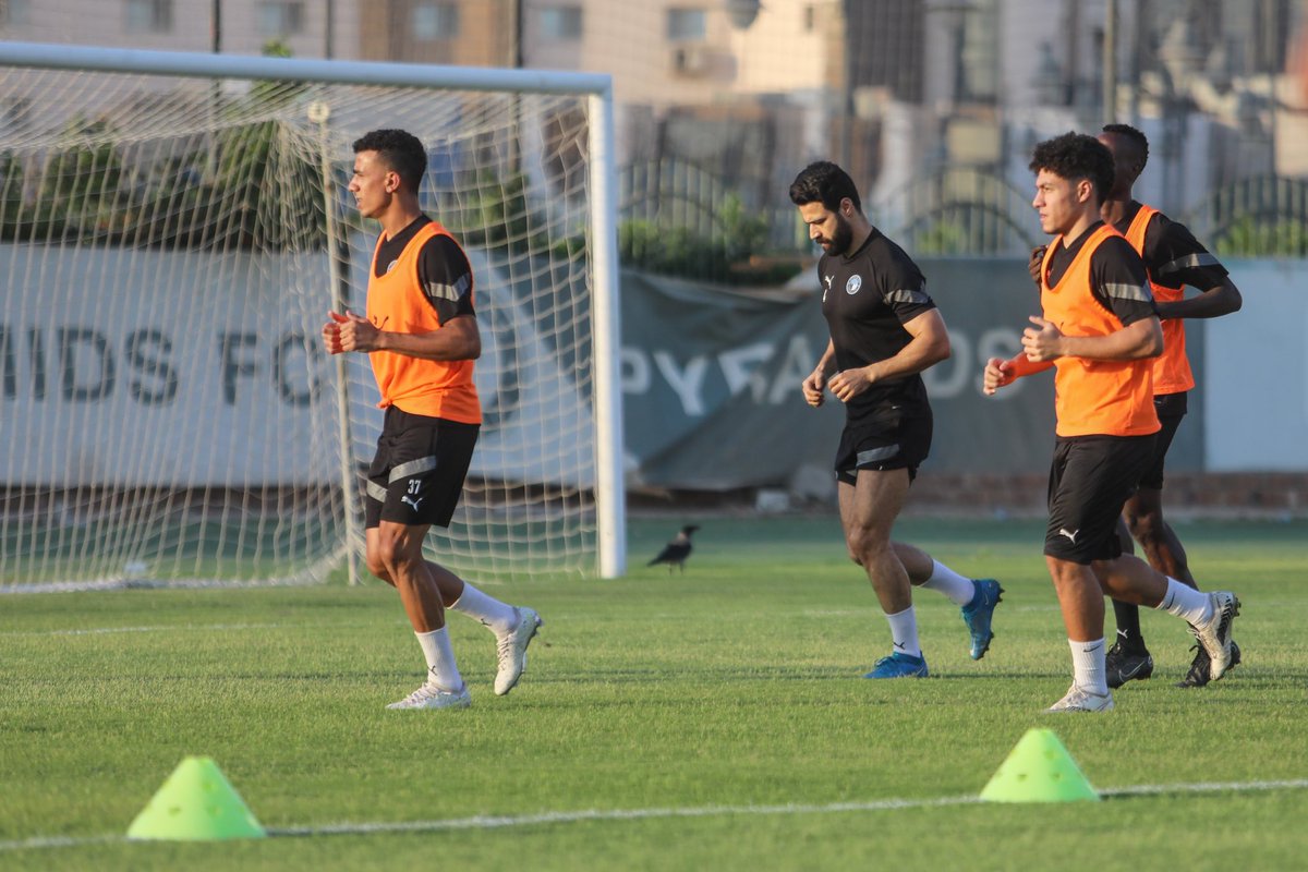 pyramidsfc's tweet photo. بعض اللقطات من مران الفريق اليوم ⚽️

#بيراميدز https://t.co/41D9w8Z1Ng