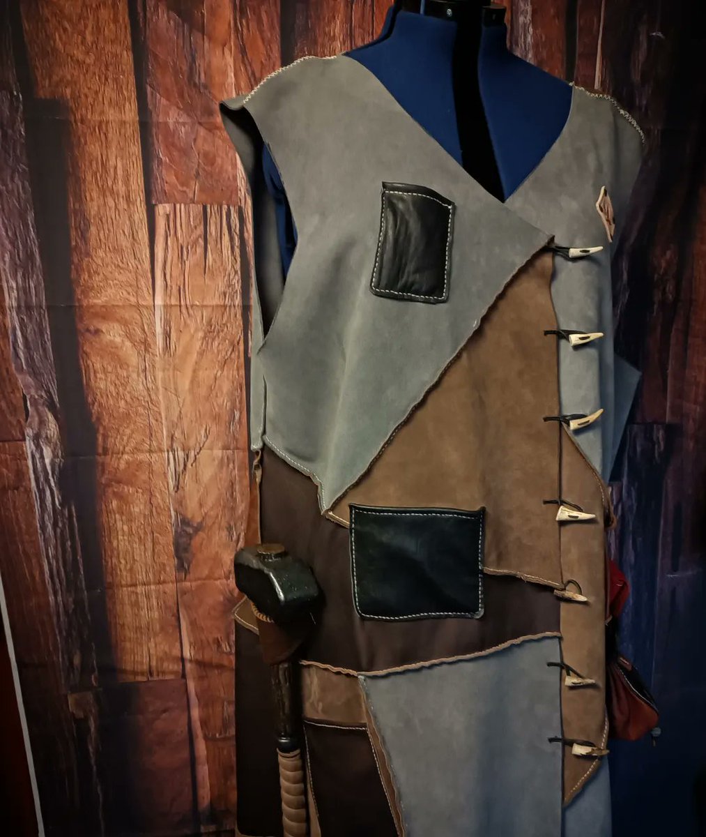 My latest project for @empire_lrp.
I'm not even sure what you'd call it, a long waistcoat, a gilet, sleeveless leather jacket?
I'm moving more towards artisan and have picked up Runesmith since my last character met an untimely death in his first big battle!