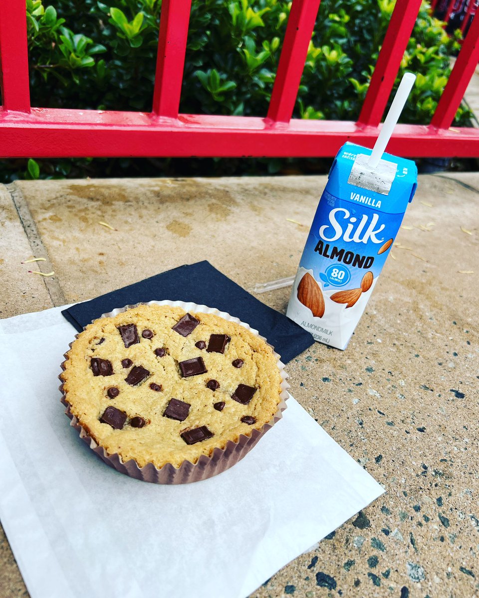 MonorailTravel's tweet photo. Num num cookie Jack-Jack! #delicious #cookie #pixarpier #disney #californiaadventure #disneyland #disneyworld #theincredibles https://t.co/rWK50F4h3g