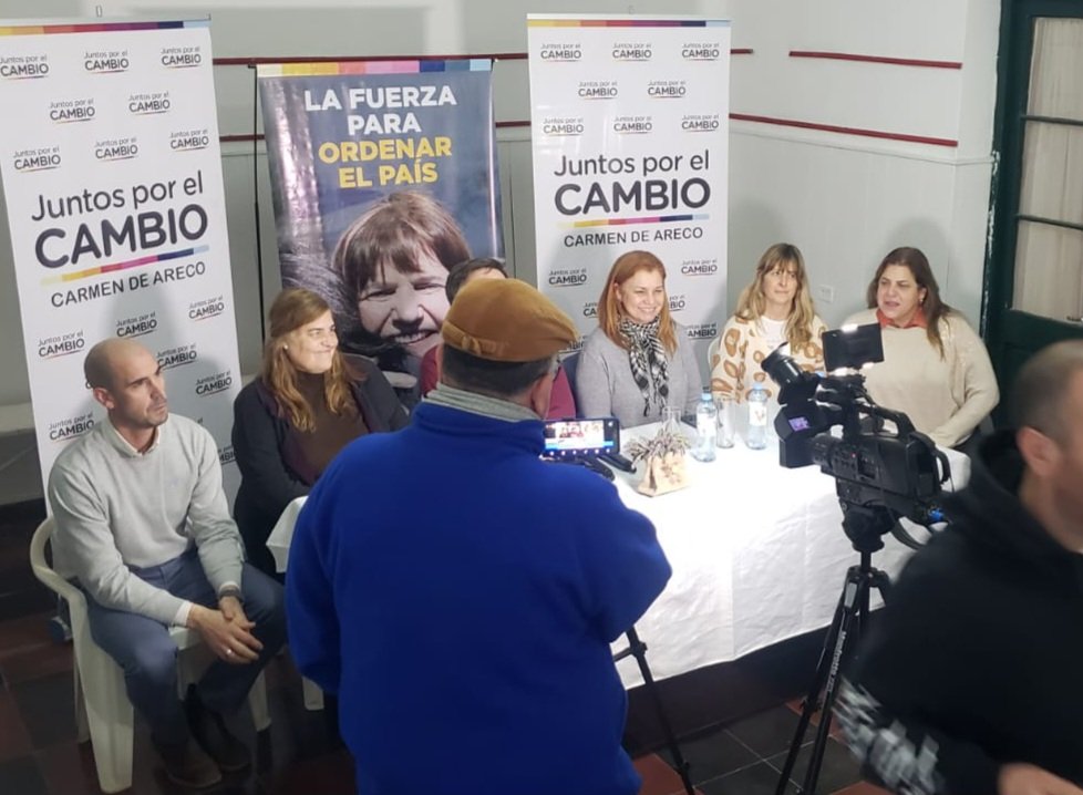 CARMEN DE ARECO | La incertidumbre económica es una postal que se ve en cada ciudad de la provincia. Con el pre candidato a intendente <a href="/elingles_mc/">Nicolás Mc Dermott</a> compartimos con comerciantes y medios nuestra estrategia para terminar con este contexto de inestabilidad y desesperanza.