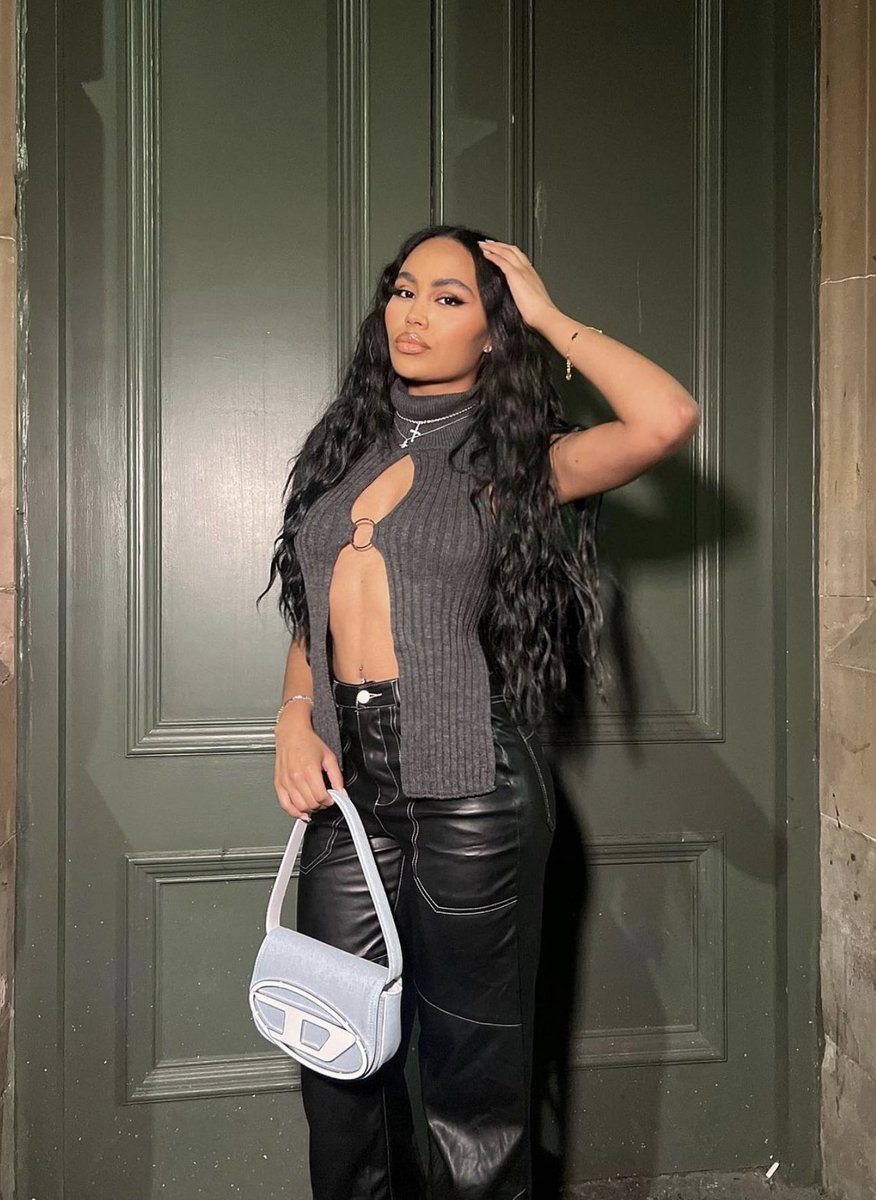 PrettyLittleThing tweet media