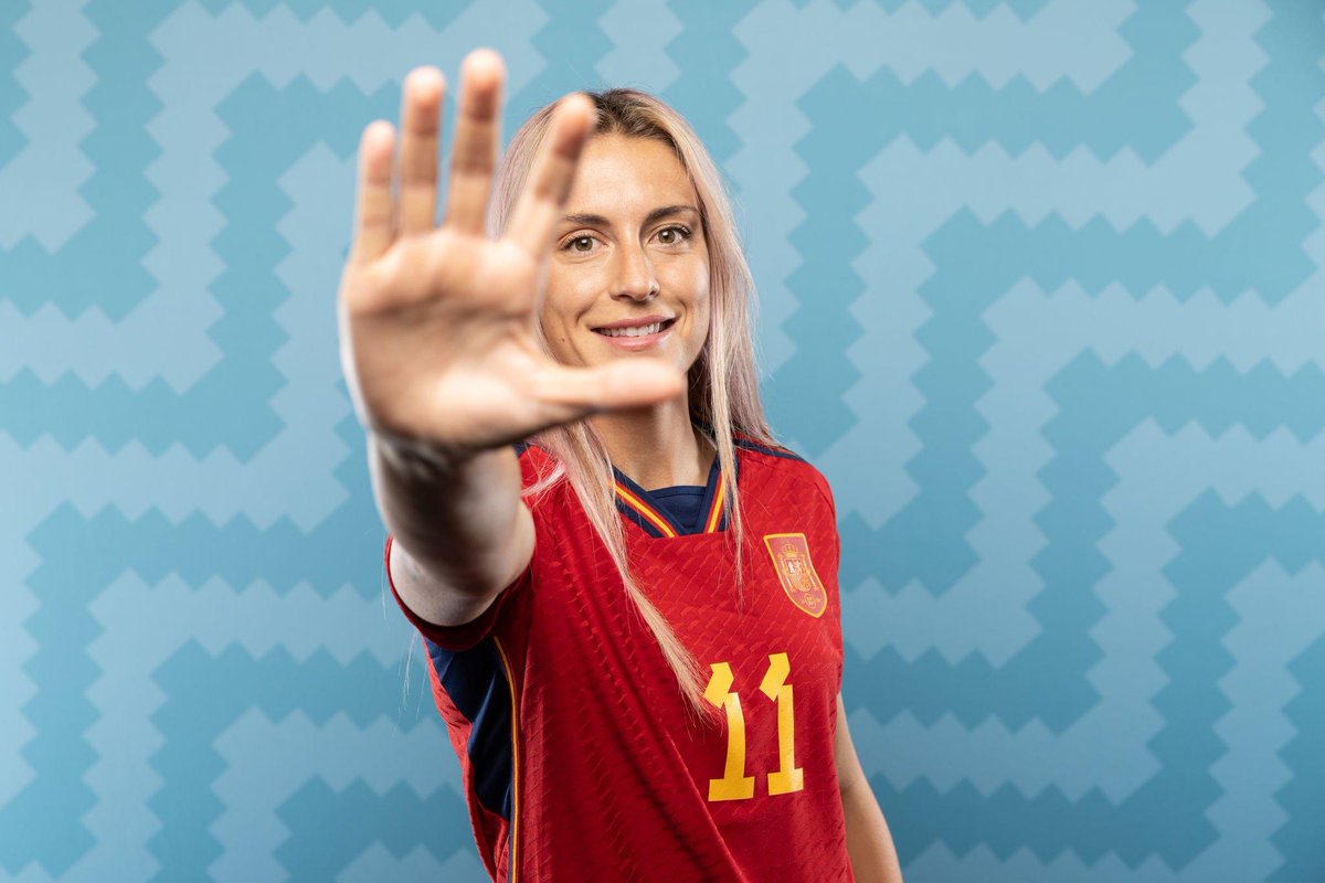 BarcaUniversal's tweet photo. Queen Putellas is ready for the World Cup. https://t.co/zQkgzTwMPE