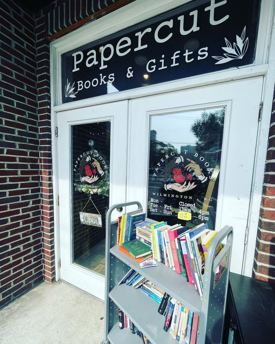 steve capone, jr. (he/they) | author tweet media