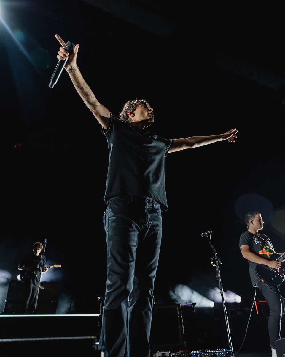 HLDTour's tweet photo. Louis Tomlinson, live from Ascend Amphitheater.
#FaithInTheFutureNashville 
7.18.23

📸: @daphlens https://t.co/pl9evQjnNA
