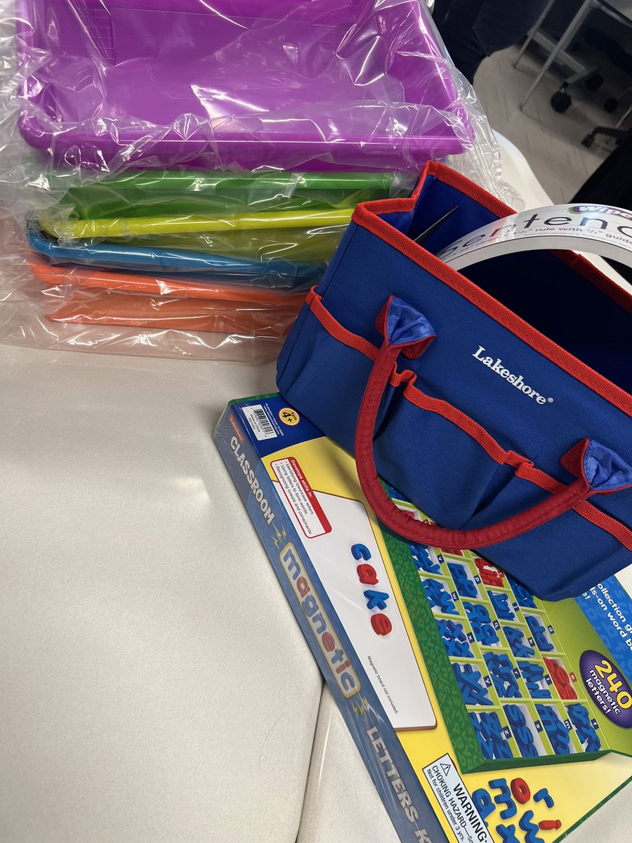 Mrs_Stevenson23's tweet photo. Day 1 of new teacher academy was fun and amazing! Ready for day 2 tomorrow ๐ @WarnerCFISD #Prekfun #PreKlearning #primary #newteacher #Fannythefrog #frogstreet #cfisd #WarnerWolves https://t.co/ysCY5PnmfL