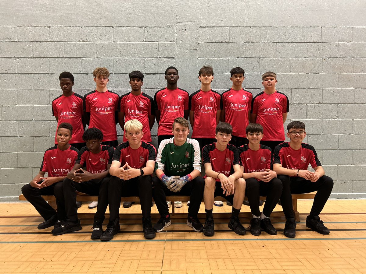 The Year 9 Boys Football looking very smart in their new shirts. Thank you @junipercentre @rachel_everiss