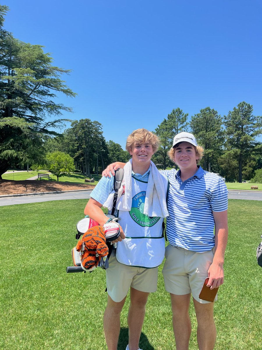 Congratulations to our guy, Pennson Badgett, for qualifying for the US Jr. Amateur! Good luck, Pennson, next week in Charleston! You are lucky to have a great caddie! #GDTBAC