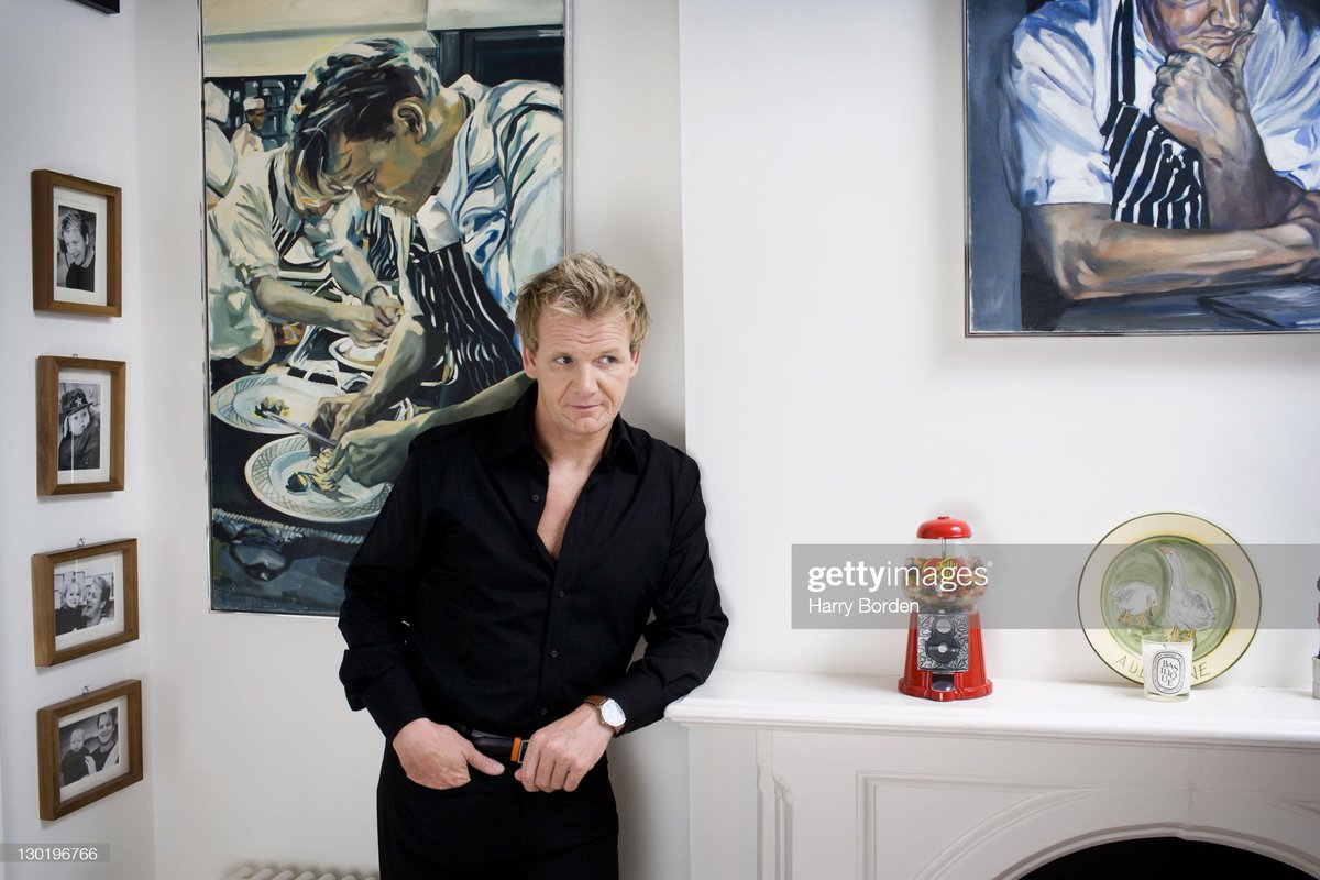 RT @shitbritishpics: Gordon Ramsay is photographed in his home for Glamour Magazine in London, England (2006) https://t.co/jK0PDAzqUj