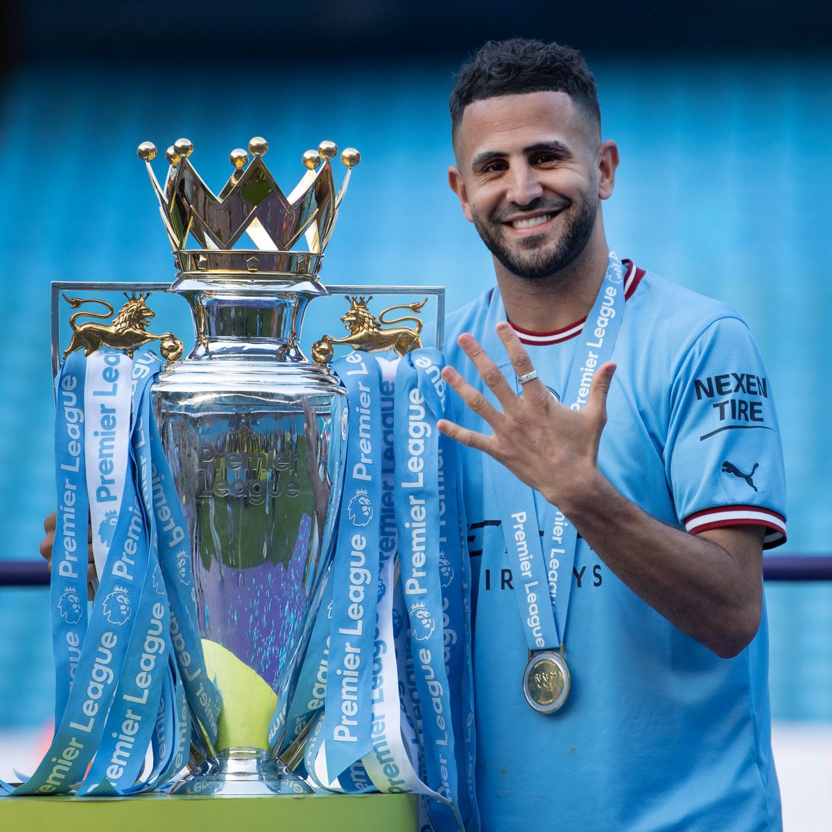 InsiderCity_Ar's tweet photo. شكراً يا فخر العرب 💙 . @Mahrez22 https://t.co/JIt9ToSN4v