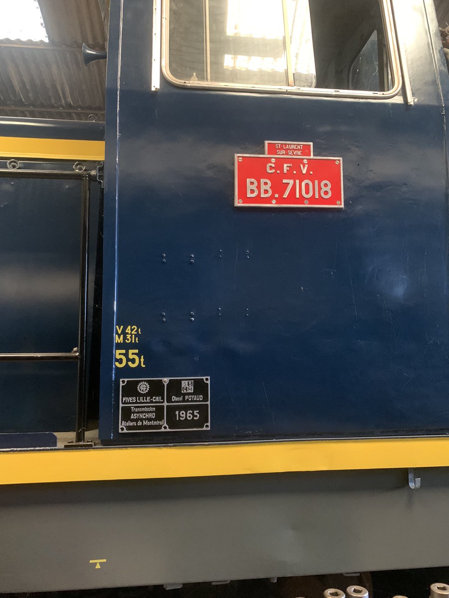 Arrivée des plaques constructeur du BB71018 !
Reproduites par la Fonderie Doutre située au Lion d’Angers (49), encore une prestation de qualité !
Merci à eux !