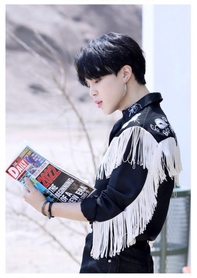 v_saleha's tweet photo. Our Jimin is the real Ken! 🩷💖💘💕

JIMIN WAKE UP https://t.co/uP4yC5S6vq