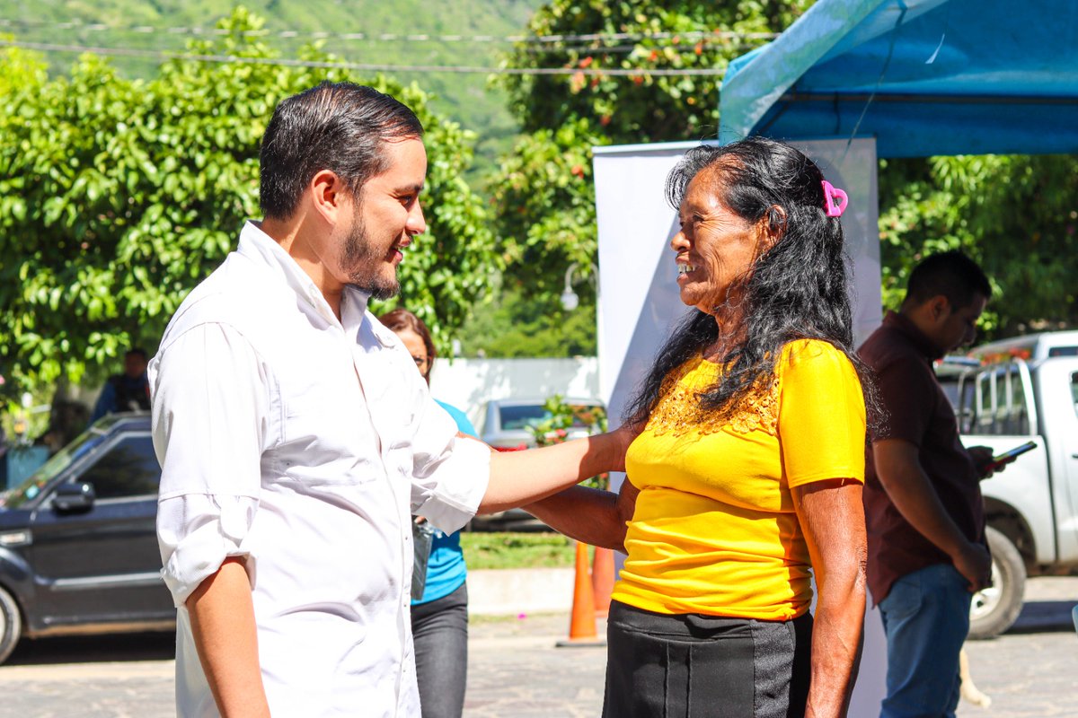 JorgeMejiaF's tweet photo. Trabajamos articuladamente para acercar espacios de salud integral para las familias de Panchimalco. 

Este día más de 150 personas entre adultas, adultos mayores y niños fueron parte de nuestra jornada de atención integral de salud que realizamos en Panchimalco. https://t.co/kfdGje85hG