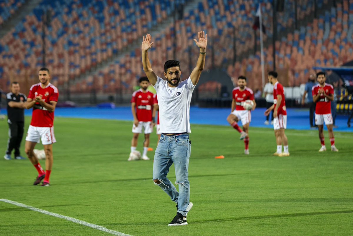 من يكسب حب الجمهور فقد كسب كل شيء❤️
شكرا جمهور النادي الاهلي العظيم ❤️