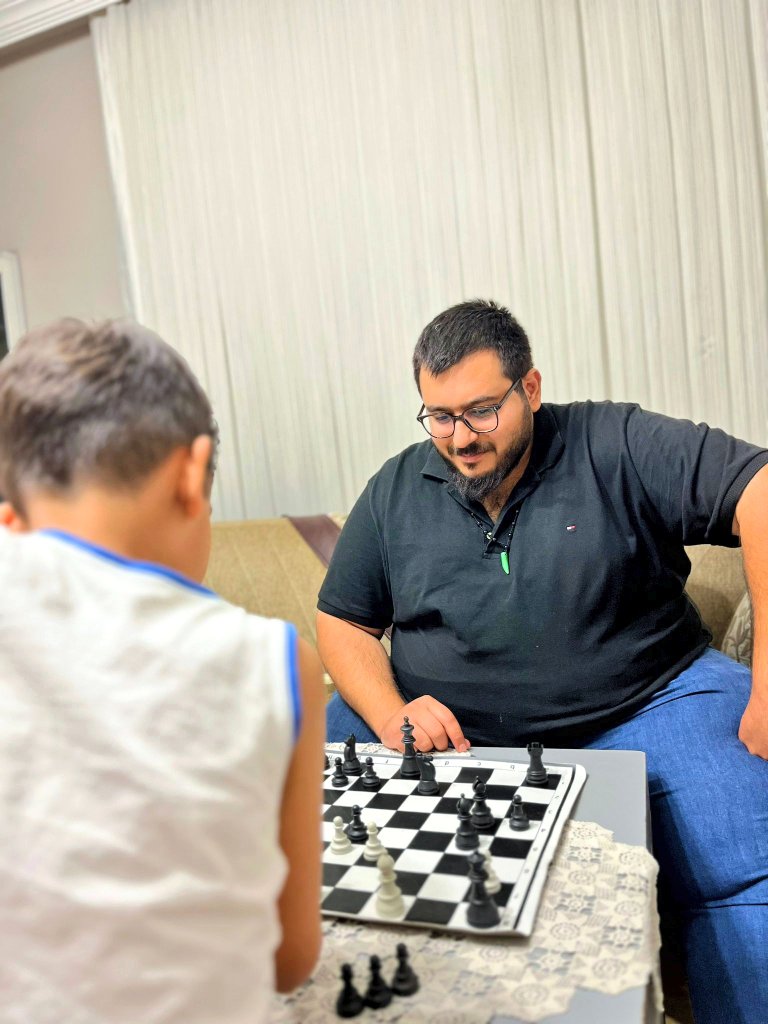 İlkokulda "öğrenince elimize ne geçecek" diyerek isyan ettiğim santracı yeğenimle oynayınca "iyi ki öğrenmişim" diyorum 🙂